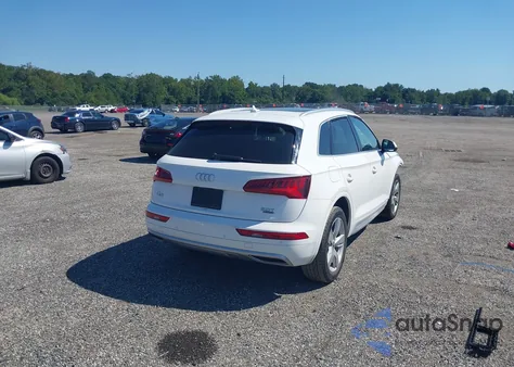 2018 Audi Q5 2.0T Premium/2.0T Tech Premium z USA, uszkodzony, nr VIN WA1BNAFY6J2114565